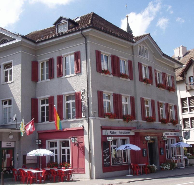 Gasthof Zum Falken Frauenfeld Buitenkant foto