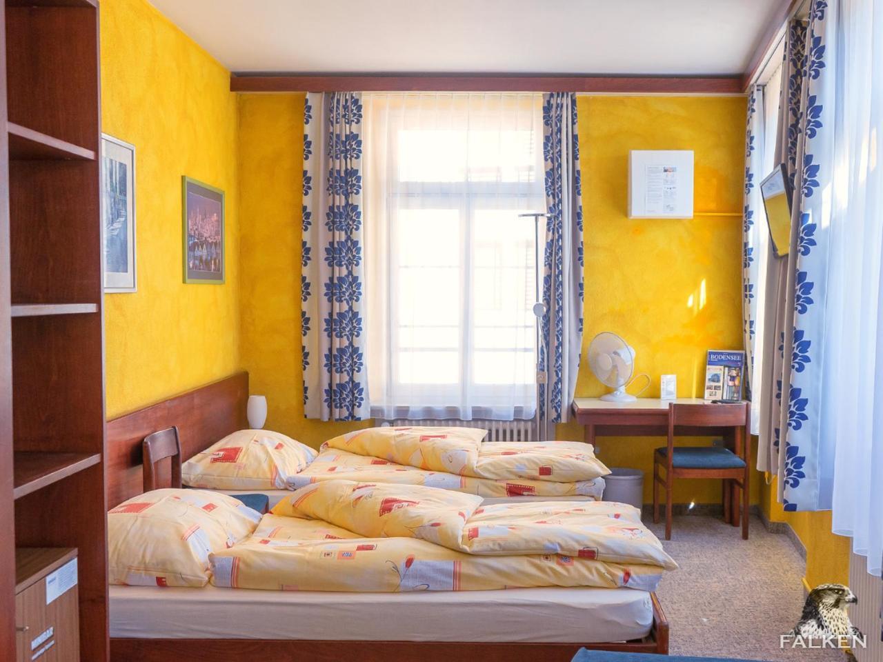 Gasthof Zum Falken Frauenfeld Buitenkant foto