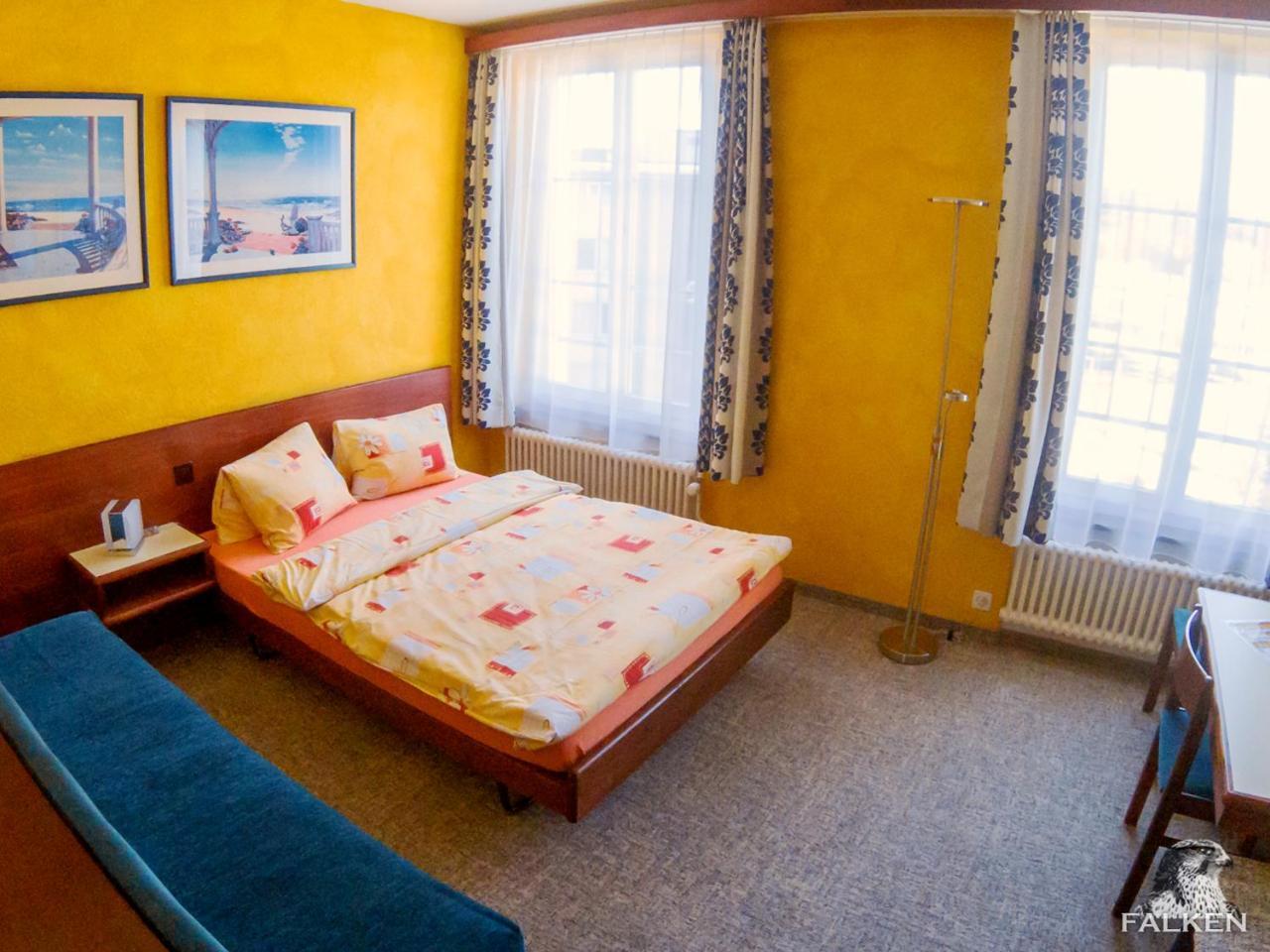 Gasthof Zum Falken Frauenfeld Buitenkant foto